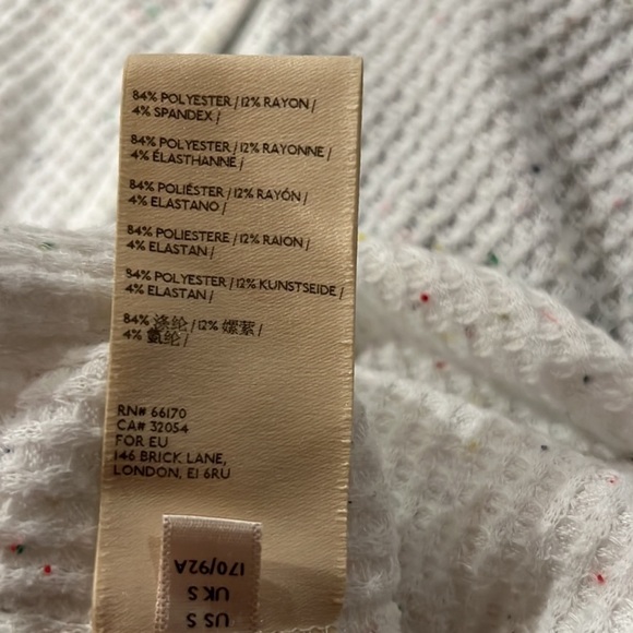 Ella Mare (Anthropologie) long sleeve v neck waffle tee - Picture 7 of 7